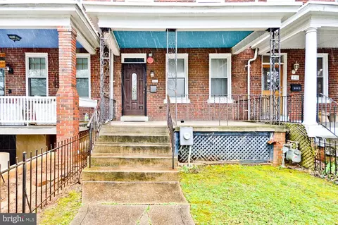 Exterior - 316 17th St SE, Washington, DC 20003 photo 2 of 7
