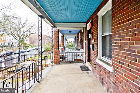Exterior - 316 17th St SE, Washington, DC 20003 photo 3 of 7