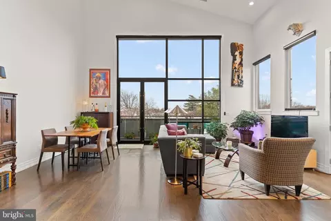 514 4th St SE #303, Washington, DC 20003