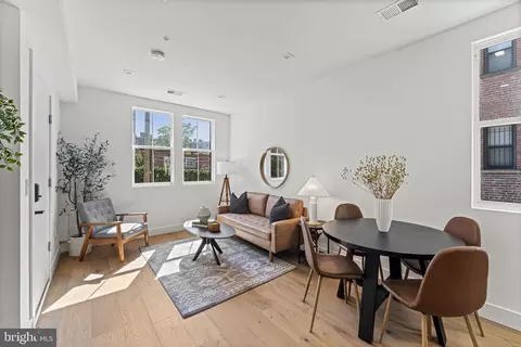 1619 Swann St NW #2, Washington, DC 20009
