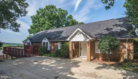 639 Atlantic St SE, Washington, DC 20032