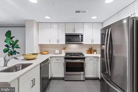 Kitchen - 50 Florida Ave NE #403, Washington, DC 20002 photo 2 of 4