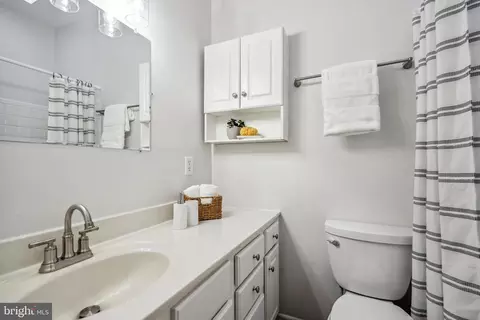 Bath - 730 4th St NE, Washington, DC 20002 photo 2 of 2