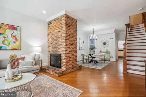 Living - 730 4th St NE, Washington, DC 20002 photo 1 of 4
