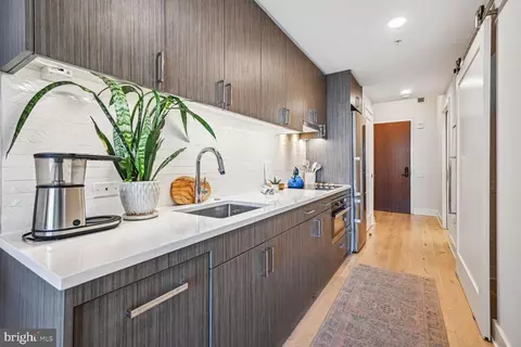 1211 Van St SE #1212, Washington, DC 20003 photo 4