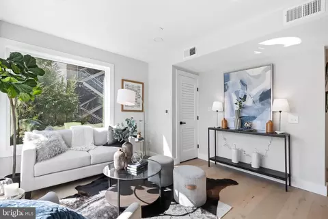 Living - 919 12th St NE #101, Washington, DC 20002 photo 3 of 3