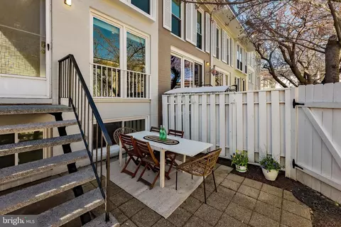 Exterior - 710 3rd St SW, Washington, DC 20024 photo 4 of 9