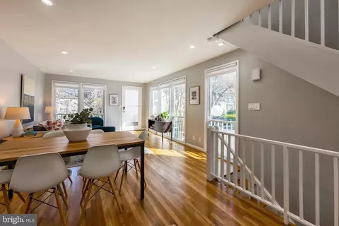 Dining - 710 3rd St SW, Washington, DC 20024 photo 1 of 3