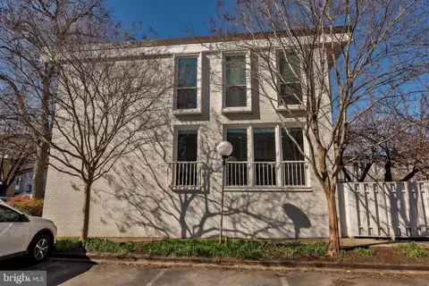 Exterior - 710 3rd St SW, Washington, DC 20024 photo 5 of 9