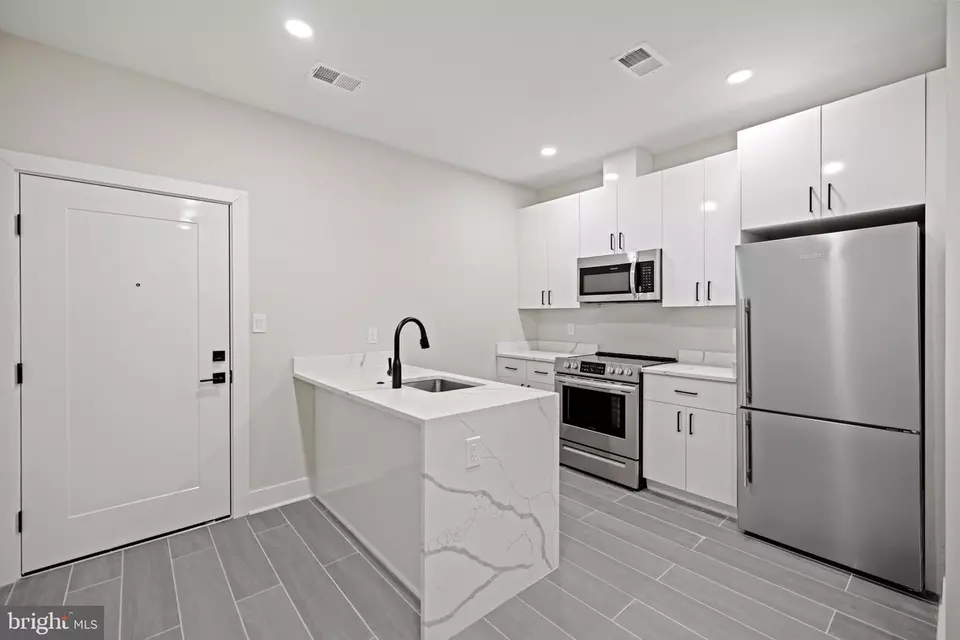 Other - 824 18th St NE #002, Washington, DC 20002 photo 1 of 9