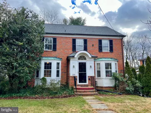 4316 Van Ness St NW, Washington, DC 20016