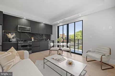 3219 Wisconsin Ave NW #202, Washington, DC 20016