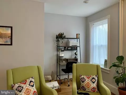 1320 G St NE, Washington, DC 20002 photo 4