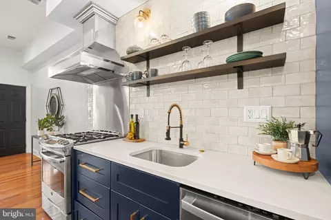 Kitchen - 1719 5th St NW #B, Washington, DC 20001 photo 8 of 9