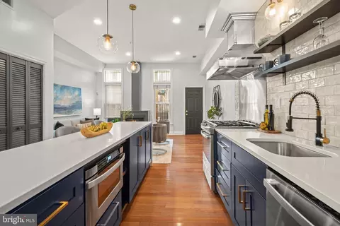 Kitchen - 1719 5th St NW #B, Washington, DC 20001 photo 7 of 9