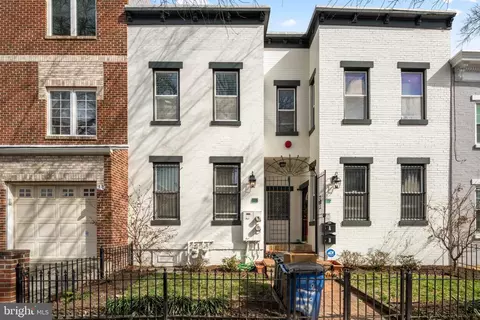 Exterior - 1719 5th St NW #B, Washington, DC 20001 photo 6 of 8