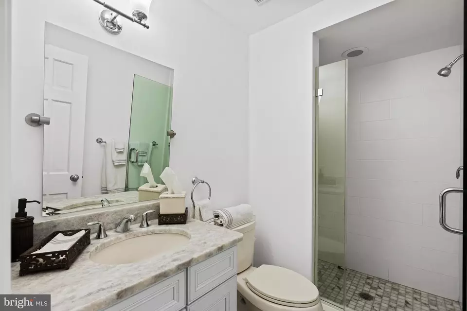 Bath - 3115 Normanstone Ter NW, Washington, DC 20008 photo 5 of 5