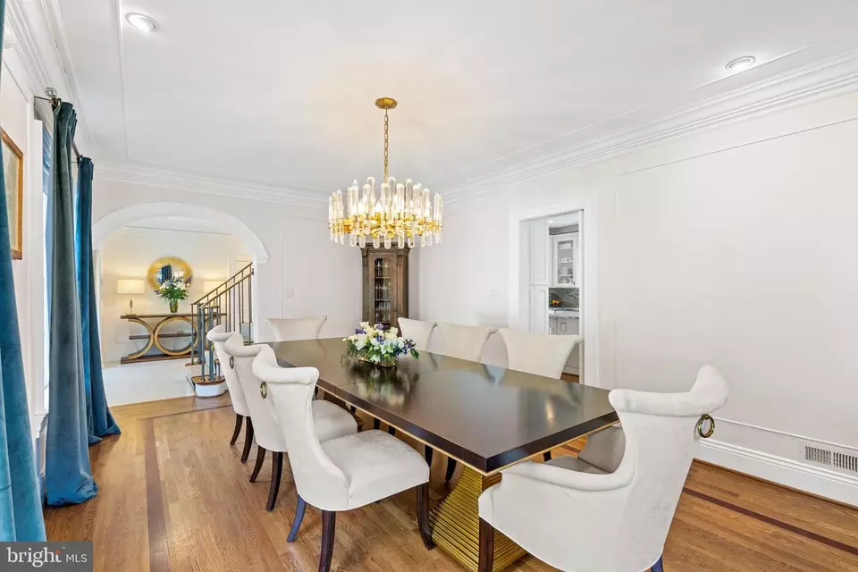Dining - 3115 Normanstone Ter NW, Washington, DC 20008 photo 2 of 5