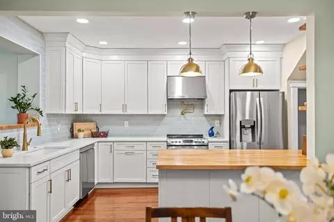 637 Allison St NW, Washington, DC 20011