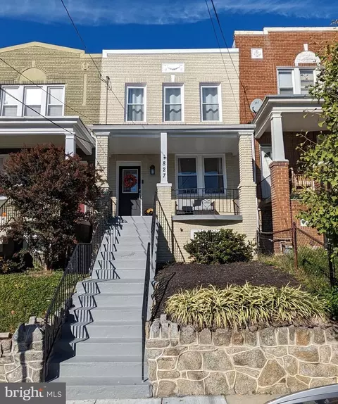 827 Delafield Pl NW, Washington, DC 20011