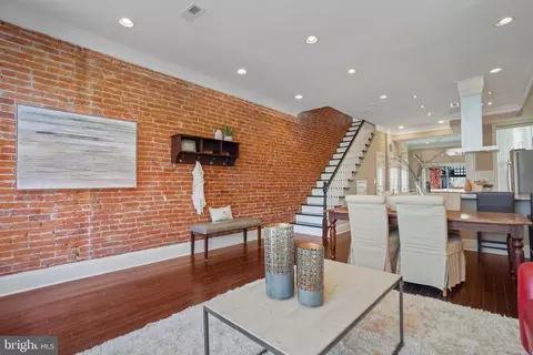 Living - 1429 3rd St NW, Washington, DC 20001 photo 4 of 8