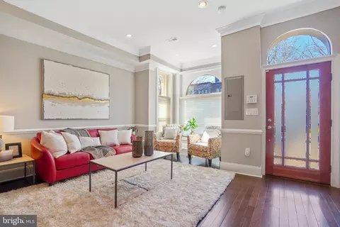 Living - 1429 3rd St NW, Washington, DC 20001 photo 2 of 8