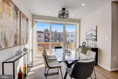 Dining - 337 17th Pl NE, Washington, DC 20002 photo 2 of 5
