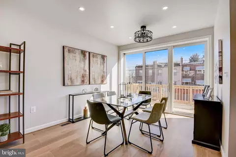 Dining - 337 17th Pl NE, Washington, DC 20002 photo 1 of 5