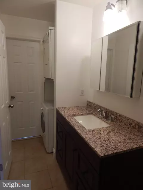 Bath - 501 M St NE, Washington, DC 20002 photo 1 of 2