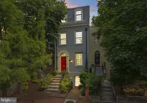 3317 Dent Pl NW, Washington, DC 20007