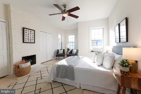 Bedroom - 253 10th St NE, Washington, DC 20002 photo 11 of 11