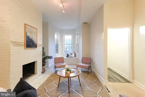 Living - 253 10th St NE, Washington, DC 20002 photo 5 of 7