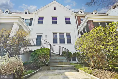 2316 39th St NW, Washington, DC 20007