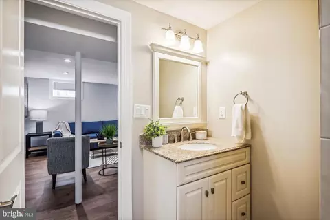 2122 Rand Pl NE, Washington, DC 20002 photo 33