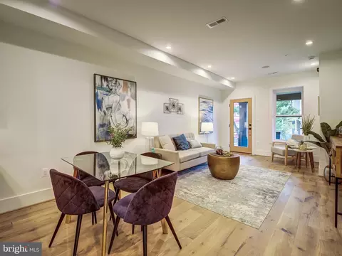 Living - 917 7th St NE #1, Washington, DC 20002 photo 3 of 12