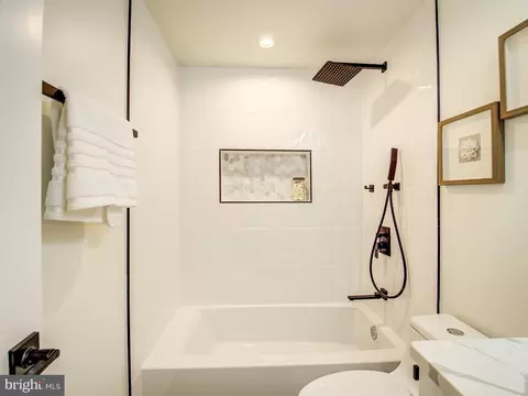 Bath - 917 7th St NE #1, Washington, DC 20002 photo 9 of 9