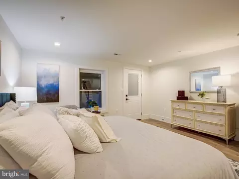 Bedroom - 917 7th St NE #1, Washington, DC 20002 photo 6 of 11