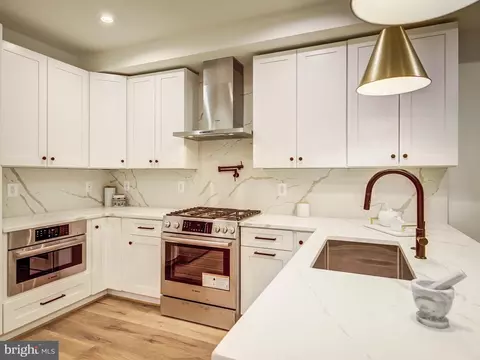 Kitchen - 917 7th St NE #1, Washington, DC 20002 photo 2 of 7