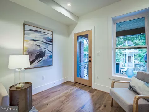 Entry Way - 917 7th St NE #1, Washington, DC 20002 photo 1 of 4