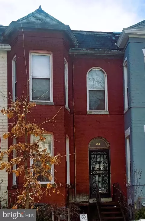 24 Quincy Pl NW, Washington, DC 20001