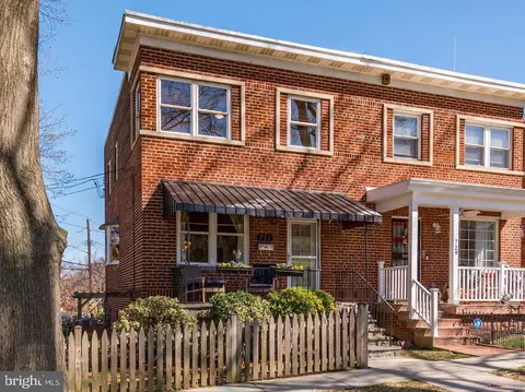 731 Oneida Pl NW, Washington, DC 20011