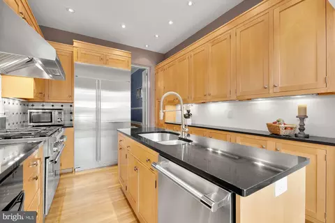 Kitchen - 606 A St NE, Washington, DC 20002 photo 7 of 11