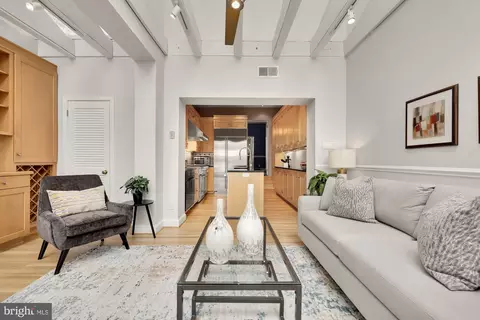 Living - 606 A St NE, Washington, DC 20002 photo 8 of 11