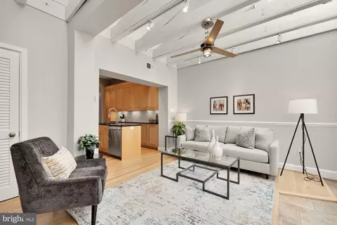 Living - 606 A St NE, Washington, DC 20002 photo 7 of 11