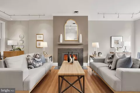 Living - 606 A St NE, Washington, DC 20002 photo 3 of 11