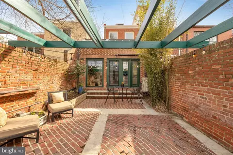 Exterior - 606 A St NE, Washington, DC 20002 photo 8 of 13
