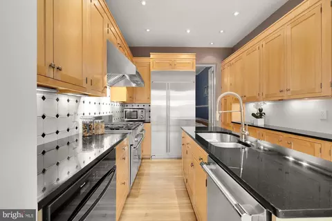 Kitchen - 606 A St NE, Washington, DC 20002 photo 6 of 11