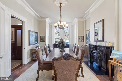 Dining - 317 6th St SE, Washington, DC 20003 photo 1 of 5