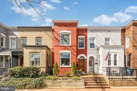 237 14th St SE, Washington, DC 20003