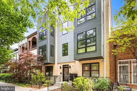 Exterior - 11 15th St NE #5, Washington, DC 20002 photo 2 of 3